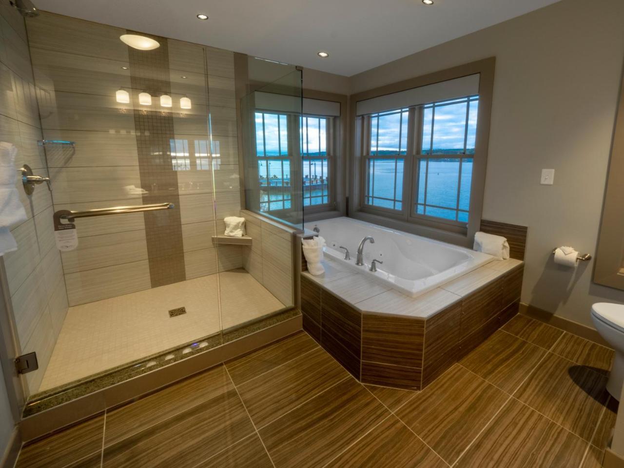 Chautauqua Harbor Hotel - Jamestown Celoron المظهر الخارجي الصورة
