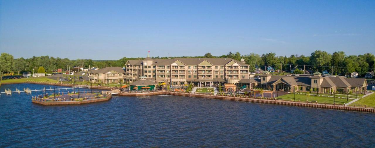 Chautauqua Harbor Hotel - Jamestown Celoron المظهر الخارجي الصورة